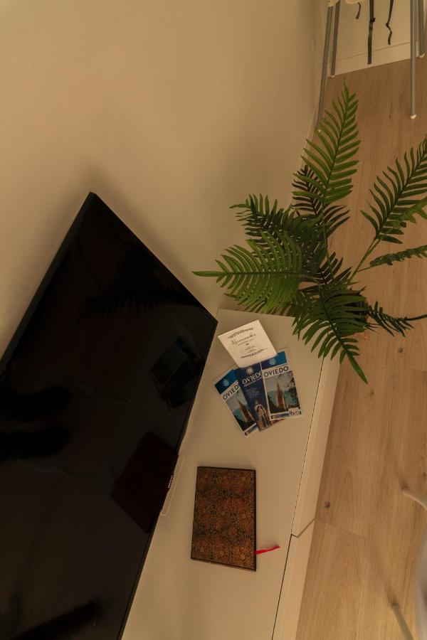 Apartamento a estrenar en ubicación inmejorable , con terraza y parking incluido Oviedo Exterior foto