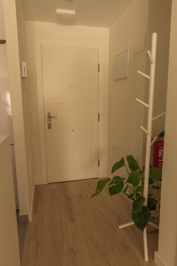 Apartamento a estrenar en ubicación inmejorable , con terraza y parking incluido Oviedo Exterior foto