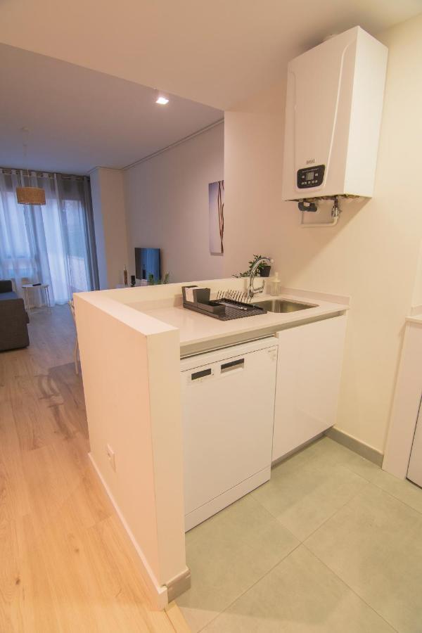 Apartamento a estrenar en ubicación inmejorable , con terraza y parking incluido Oviedo Exterior foto