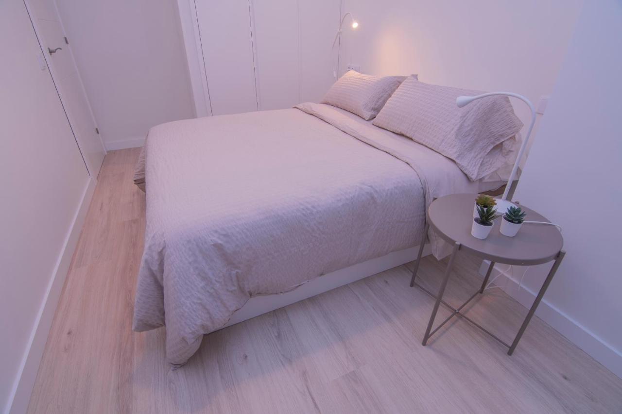 Apartamento a estrenar en ubicación inmejorable , con terraza y parking incluido Oviedo Exterior foto