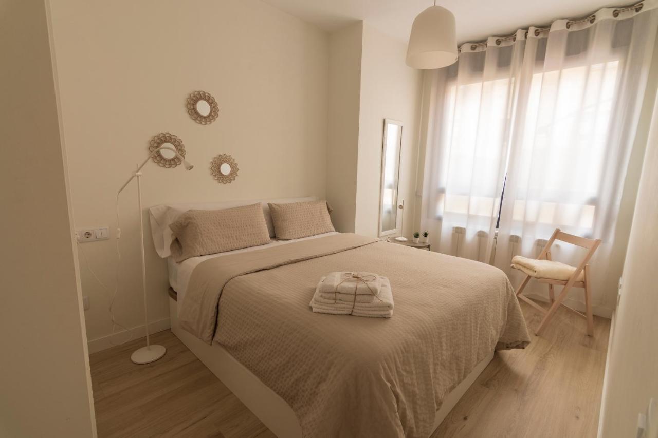 Apartamento a estrenar en ubicación inmejorable , con terraza y parking incluido Oviedo Exterior foto